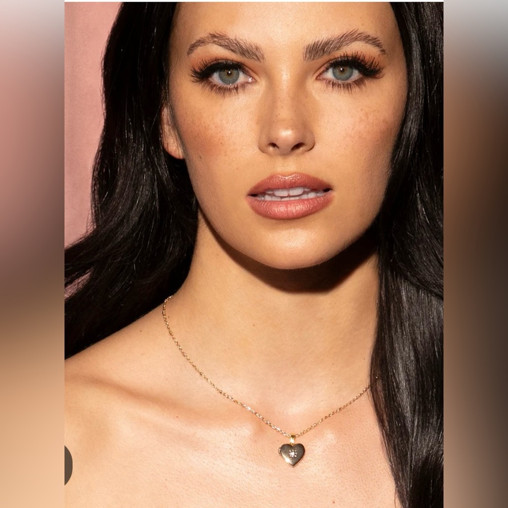 Heart Locket Necklace in Gold vixen Micheline Pitt